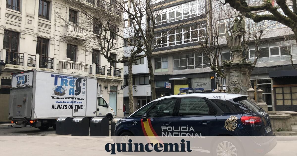 Detenidas dos personas en A Coruña por tres delitos de hurto mediante